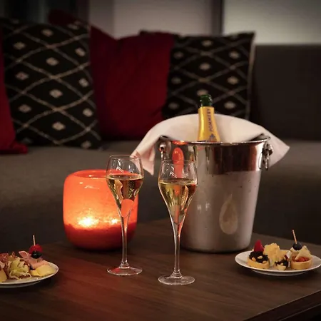 Hilton Garden Paris Orly Airport Hotel 4*